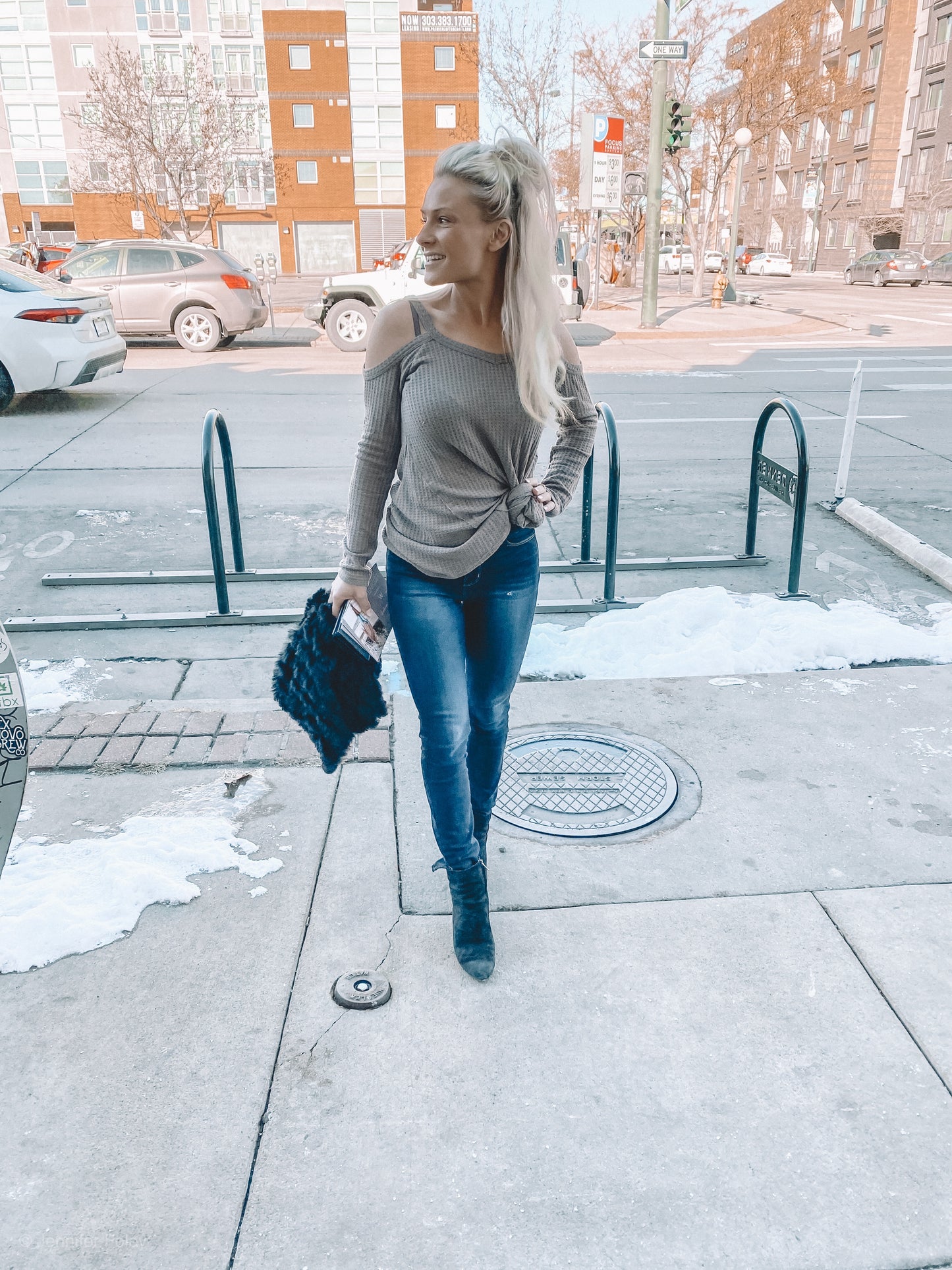 Dani - Cold Shoulder Top