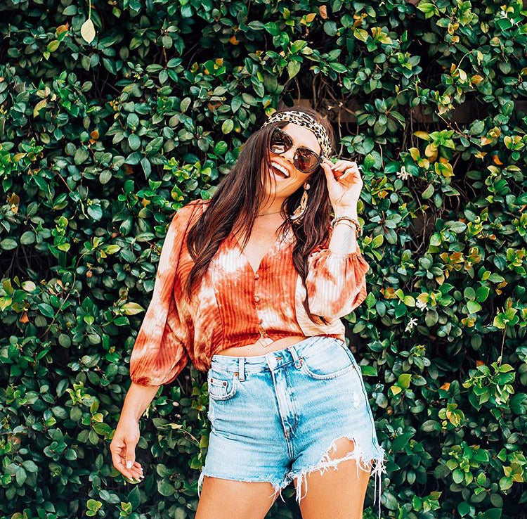Kyra - Bubble Sleeve Crop Top