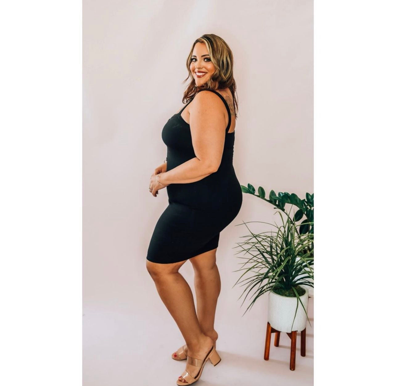 Connelly - Black Ribbed Dress